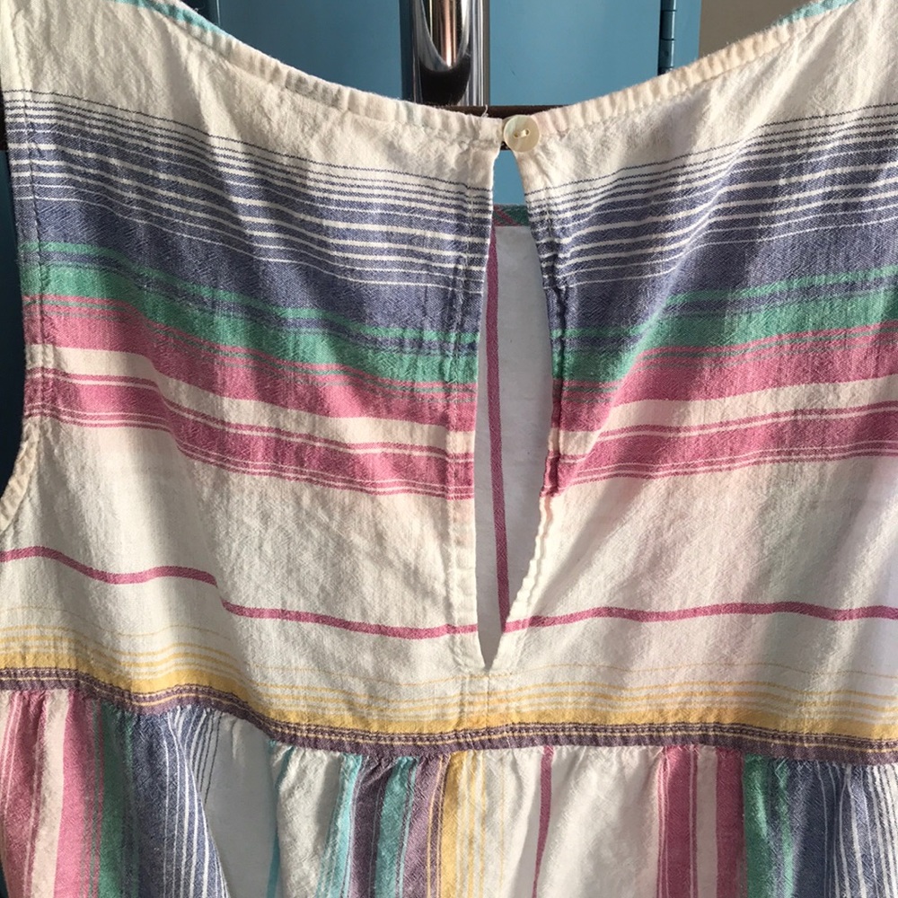 Universal Threads Striped Top 🍀 - Picture 3 of 7